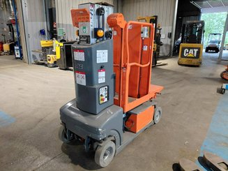 Plataforma com mastro vertical JLG TOUCANDUO