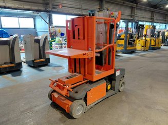Plataforma com mastro vertical JLG TOUCANDUO