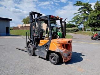 Empilhador de contrapeso 4 rodas Doosan D30GP