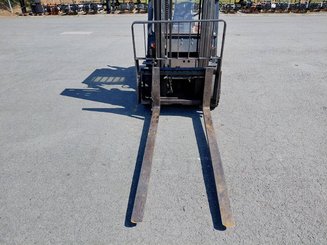 Empilhador de contrapeso 4 rodas Doosan D30GP - 4
