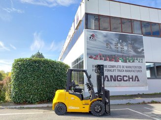 Empilhador de contrapeso 4 rodas Hangcha XE35i (CPD35-XEY2HA-SI)