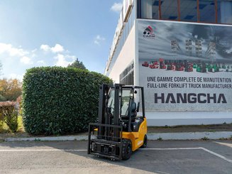Empilhador de contrapeso 4 rodas Hangcha XE18i (CPD18-XEY2HA-SI) 