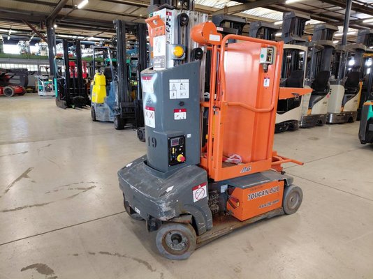 Plataforma com mastro vertical JLG TOUCAN DUO - 1