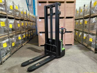Stacker com condutor a pé Hangcha CDD15-A2MC2-ISZ