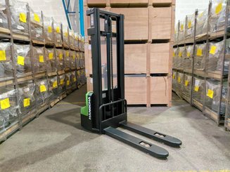 Stacker com condutor a pé Hangcha CDD15-A2MC2-ISZ