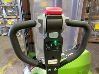 Stacker com condutor a pé Hangcha CDD15-A2MC2-ISZ