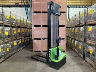 Stacker com condutor a pé Hangcha CDD15-A2MC2-ISZ