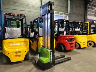 Stacker com condutor a pé Hangcha CDD15-A2MC2-ISZ