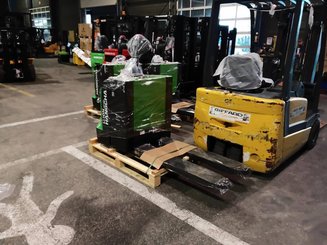 Porta-paletes eléctrico com condutor a pé Hangcha CBD20-AC2-Li