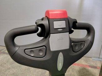 Stacker com condutor a pé Hangcha CDD12-AMC2-Li