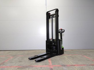 Stacker com condutor a pé Hangcha CDD12-AMC2-Li