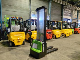 Stacker com condutor a pé Hangcha CDD12-AMC2-Li