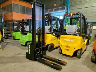 Stacker com condutor a pé Hangcha CDD12-AMC2-Li