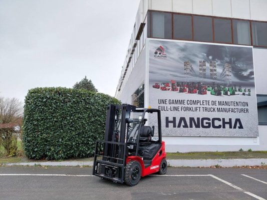 Empilhador de contrapeso 4 rodas Hangcha XF25D-2 (CPCD25-X2H7F1) - 1