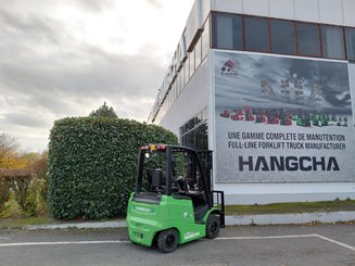 Empilhador de contrapeso 4 rodas Hangcha AE18i (CPD18-AEY2-I) 