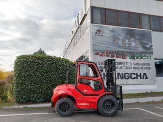 Carreta elevadora todo terreno Hangcha TT30-4 (CPCD30-XW98C-RT4)