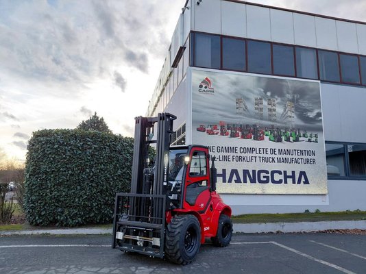 Carreta elevadora todo terreno Hangcha TT30-4 (CPCD30-XW98C-RT4) - 1