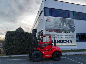 Carreta elevadora todo terreno Hangcha TT30-4 (CPCD30-XW98C-RT4)