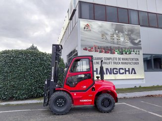 Carreta elevadora todo terreno Hangcha TT30-4 (CPCD30-XW98C-RT4)
