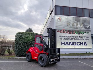 Carreta elevadora todo terreno Hangcha TT30-4 (CPCD30-XW98C-RT4)
