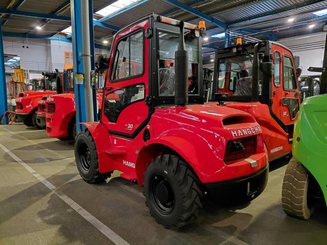 Carreta elevadora todo terreno Hangcha TT30-4 (CPCD30-XW98C-RT4)