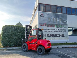 Carreta elevadora todo terreno Hangcha TT35-4 (CPCD35-XW33C-RT4)