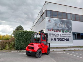 Carreta elevadora todo terreno Hangcha TT35-4 ( CPCD35-XW33C-RT4 )
