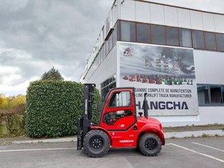 Carreta elevadora todo terreno Hangcha TT35-4 ( CPCD35-XW33C-RT4 )