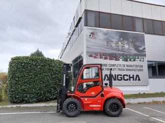 Carreta elevadora todo terreno Hangcha TT25-4 (CPCD25-XW98C-RT4)