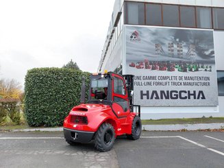 Carreta elevadora todo terreno Hangcha TT35-4 (CPCD35-XW33C-RT4)