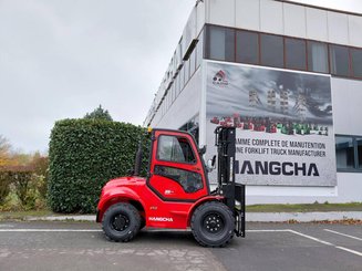 Carreta elevadora todo terreno Hangcha TT35-4 (CPCD35-XW33C-RT4)