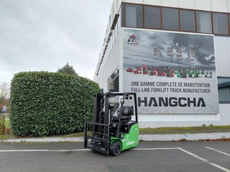 Empilhador de contrapeso 3 rodas Hangcha  XC3-18i (CPDS18-XCY2G-SI) 