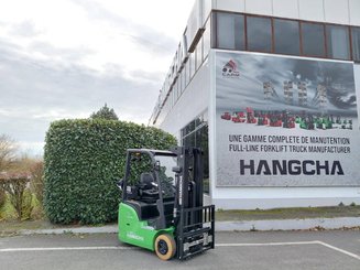 Empilhador de contrapeso 3 rodas Hangcha XC3-18i