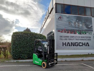 Empilhador de contrapeso 3 rodas Hangcha XC3-18i