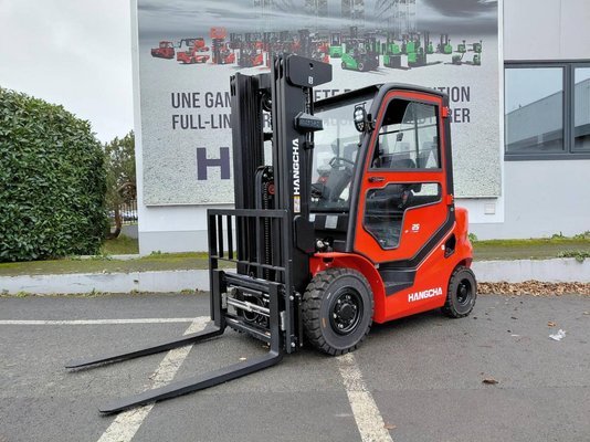 Carreta elevadora a diesel Hangcha CPCD25-X2H7F1 - 1