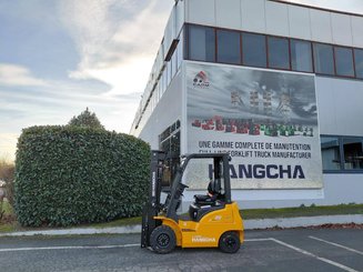 Empilhador de contrapeso 4 rodas Hangcha XE20Ci ( CPD20-XEXY2HA-SI )