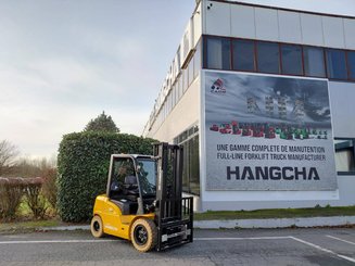 Empilhador de contrapeso 4 rodas Hangcha XE35i (CPD35-XEY2HA-SI)