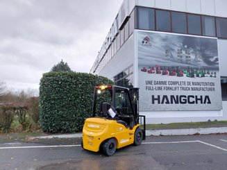 Empilhador de contrapeso 4 rodas Hangcha XE25i ( CPD25-XEY2HA-SI )