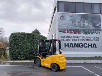 Empilhador de contrapeso 4 rodas Hangcha XE25i ( CPD25-XEY2HA-SI )