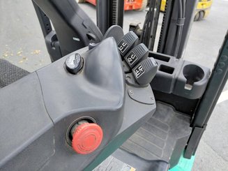 Empilhador de contrapeso 4 rodas Hyster J2.50XM