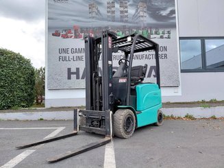 Empilhador de contrapeso 4 rodas Hyster J2.50XM