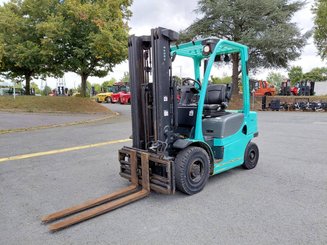 Empilhador de contrapeso 4 rodas Yale GDP25VX