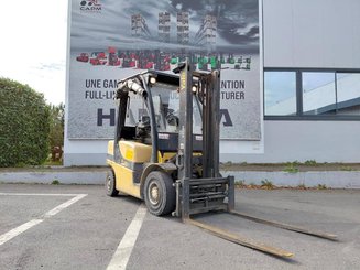 Empilhador de contrapeso 4 rodas Yale GDP25VX