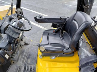 Empilhador de contrapeso 4 rodas Yale GDP25VX