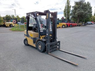 Empilhador de contrapeso 4 rodas Yale GDP25VX