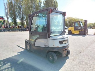 Empilhador de contrapeso 4 rodas Yale ERP30VL