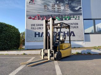 Empilhador de contrapeso 3 rodas Yale ERP18VTL