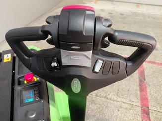 Stacker com condutor a pé Hangcha CDD16-XT1-SIL