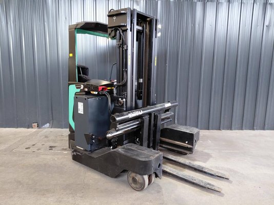 Empilhadores Retrácteis Multidirecionais Mitsubishi RBM25N2 - 1