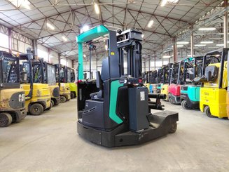 Empilhadores Retrácteis Multidirecionais Mitsubishi RBM25N2